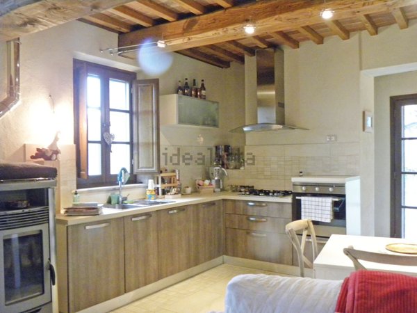 casa indipendente in affitto a Capannori in zona Castelvecchio di Compito