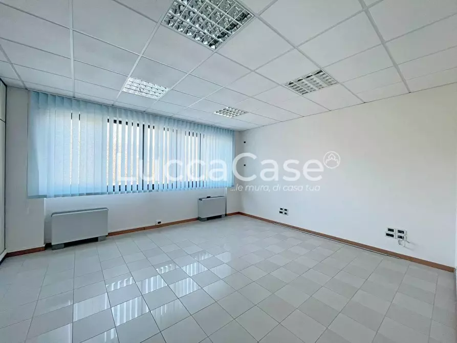 ufficio in affitto a Capannori in zona Guamo