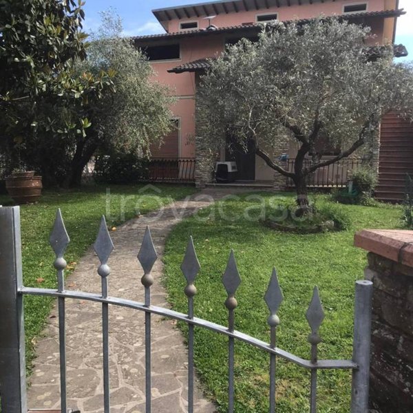 casa indipendente in affitto a Capannori