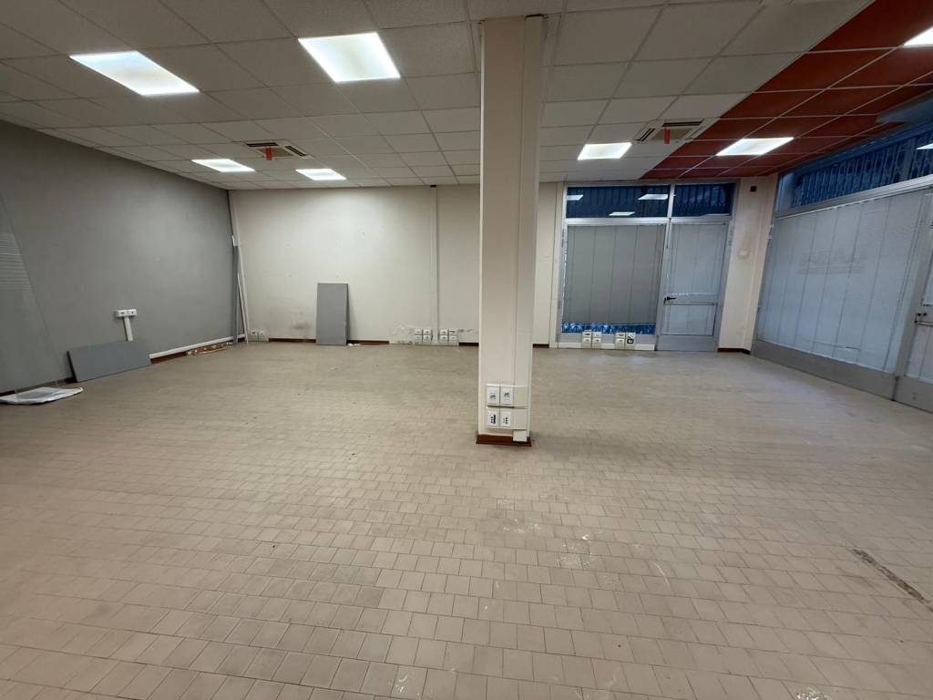 negozio in affitto a Capannori