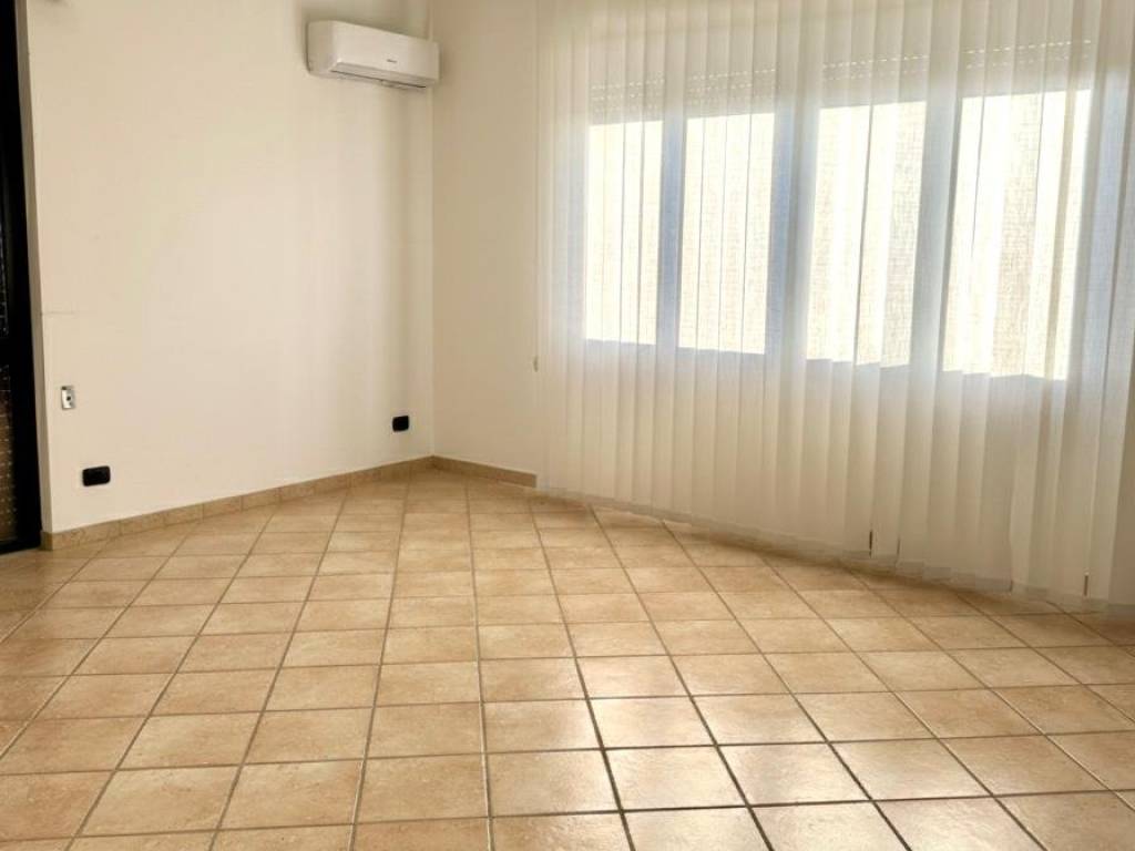 negozio in affitto a Capannori