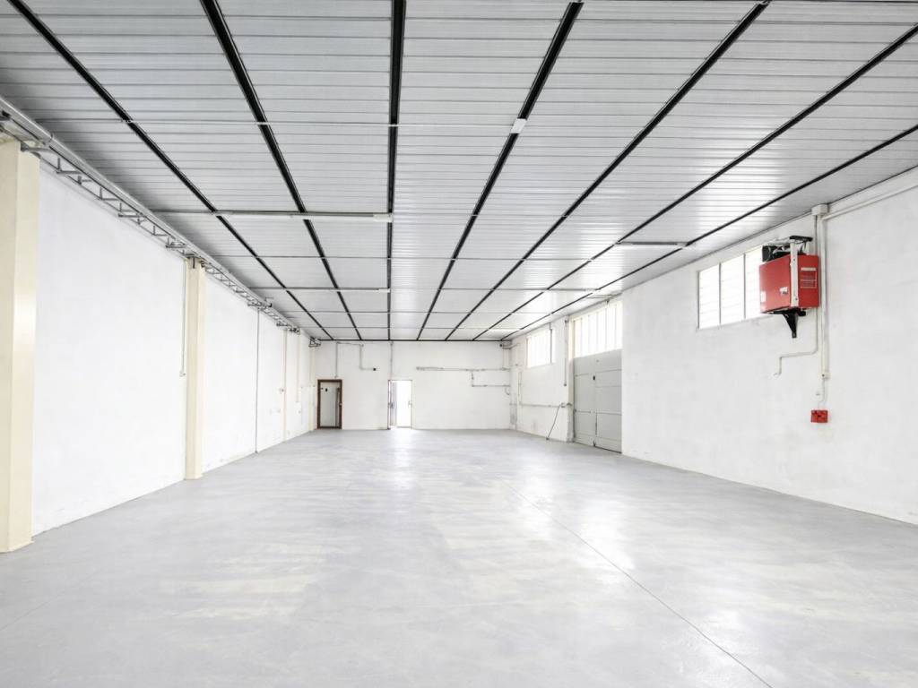 locale commerciale in affitto a Capannori