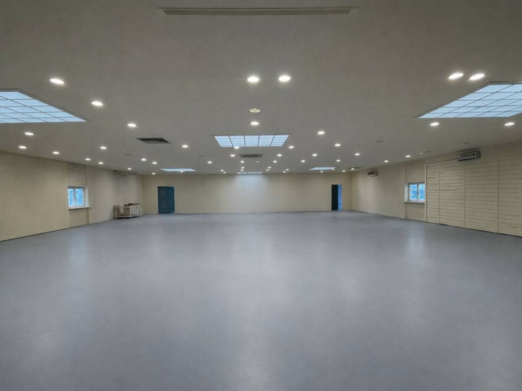 locale commerciale in affitto a Capannori in zona Vorno