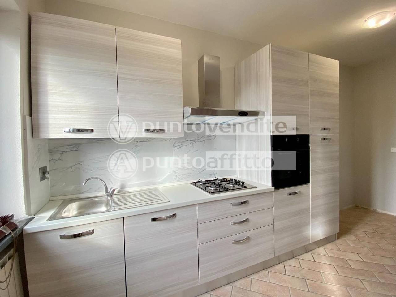 appartamento in affitto a Capannori in zona Lammari