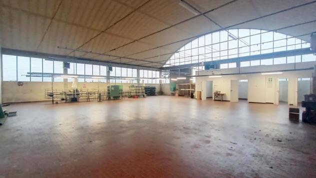 locale commerciale in affitto a Capannori