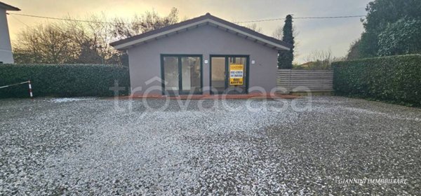 negozio in affitto a Capannori in zona Santa Margherita