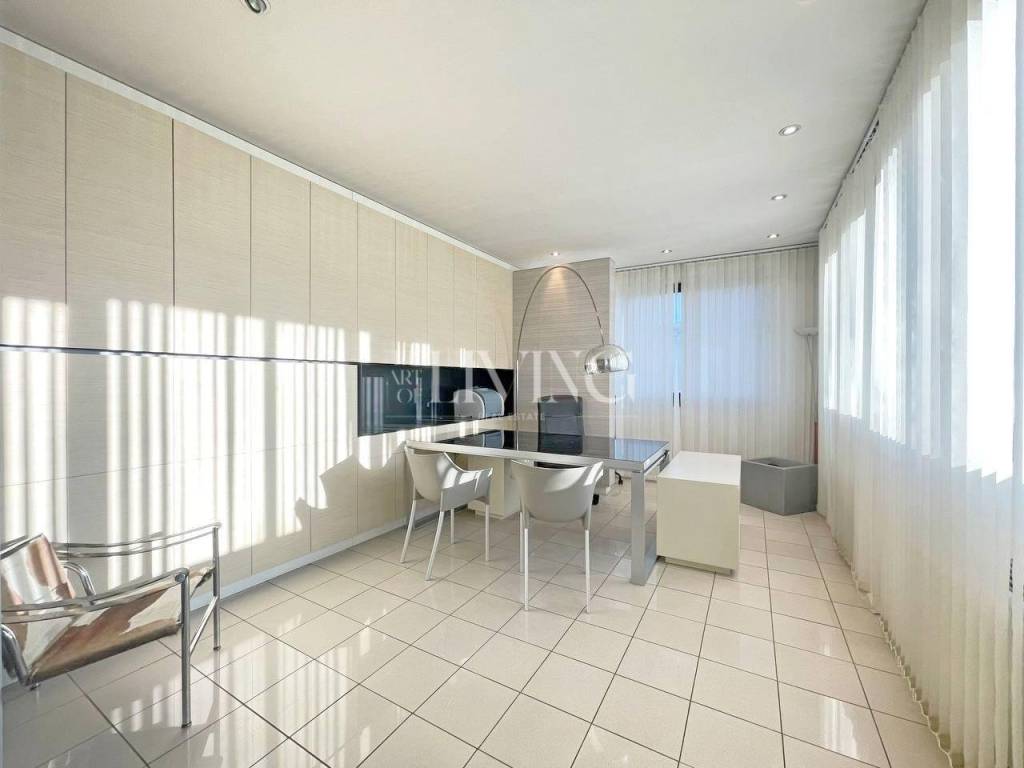 ufficio in affitto a Capannori in zona Guamo