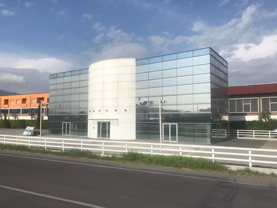 locale commerciale in affitto a Capannori