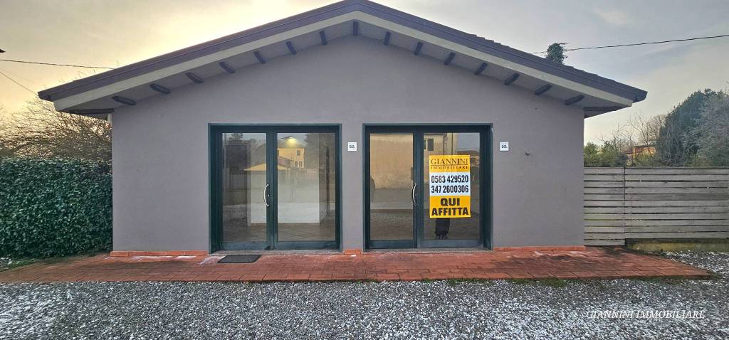 negozio in affitto a Capannori in zona Santa Margherita