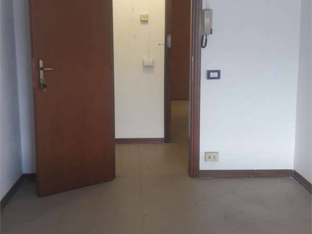 ufficio in affitto a Capannori in zona Guamo