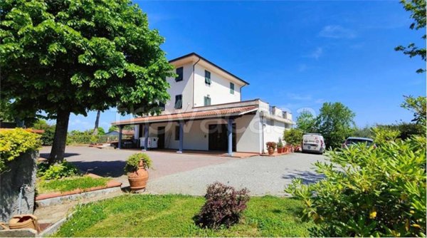 negozio in affitto a Capannori