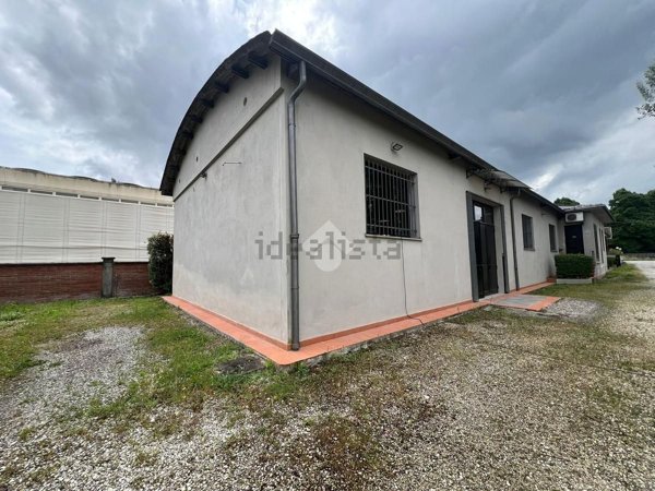 locale di sgombero in affitto a Capannori in zona Santa Margherita