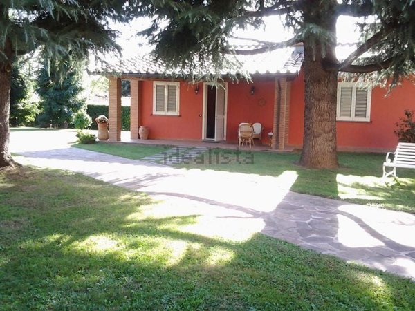casa indipendente in affitto a Capannori in zona Marlia