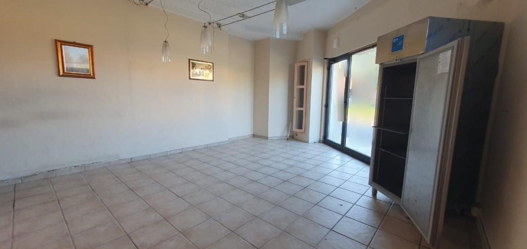 locale commerciale in affitto a Capannori