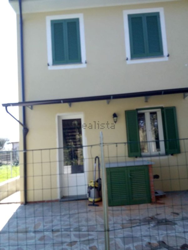 casa indipendente in affitto a Capannori in zona Lammari