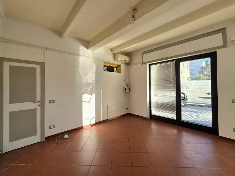 locale commerciale in affitto a Capannori
