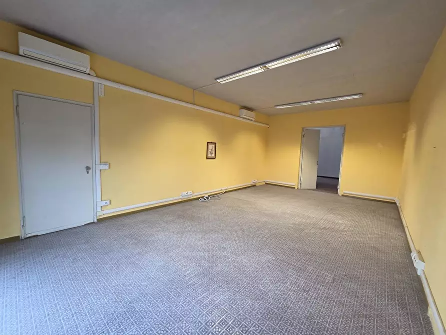 locale commerciale in affitto a Capannori