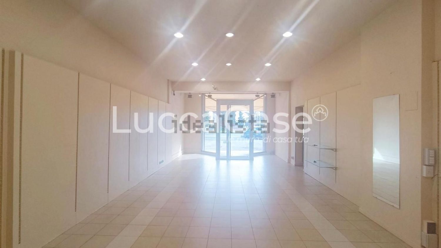 locale commerciale in affitto a Capannori in zona Borgonuovo