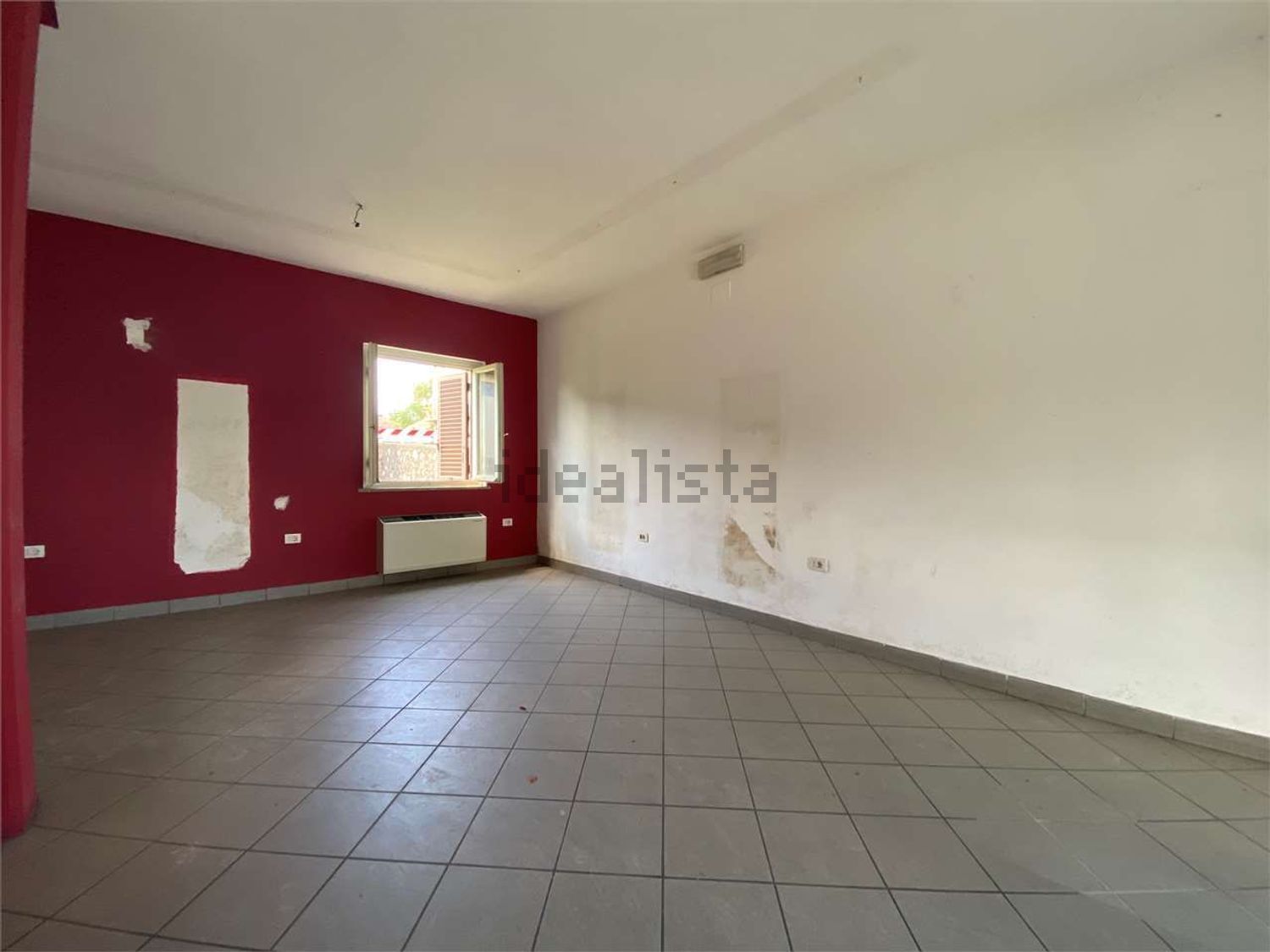 locale commerciale in affitto a Capannori