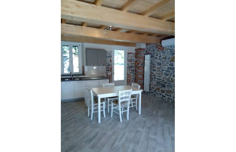 casa indipendente in affitto a Capannori in zona Lammari