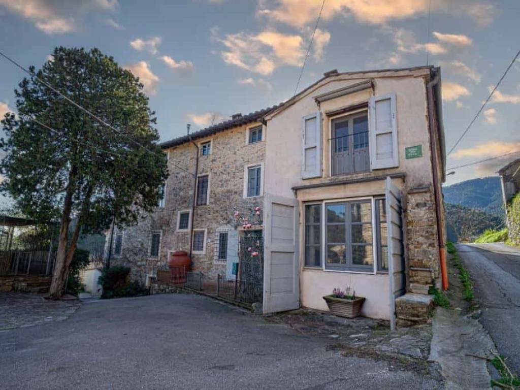 appartamento in affitto a Capannori in zona Castelvecchio di Compito