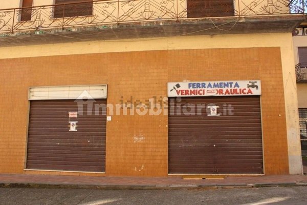negozio in affitto a Castelnuovo di Garfagnana