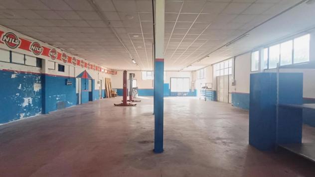 locale commerciale in affitto a Coreglia Antelminelli in zona Piano di Coreglia