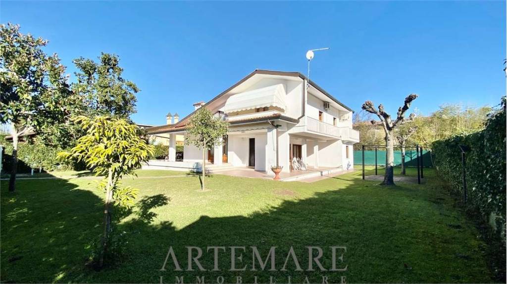 casa indipendente in affitto a Forte dei Marmi