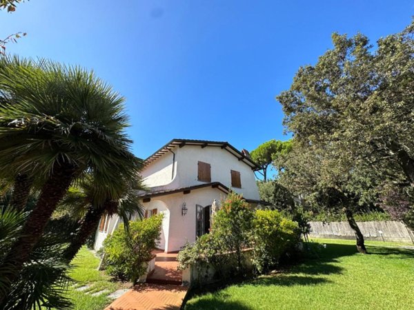casa indipendente in affitto a Forte dei Marmi