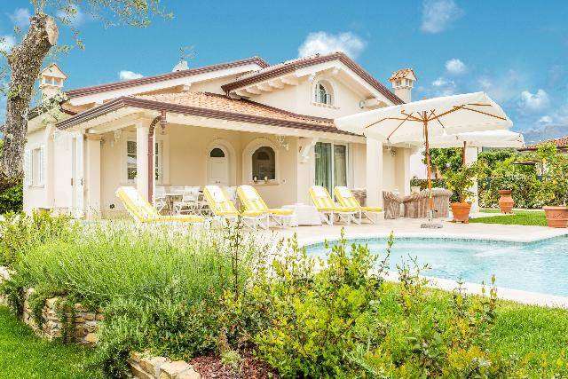 casa indipendente in affitto a Forte dei Marmi in zona Vaiana