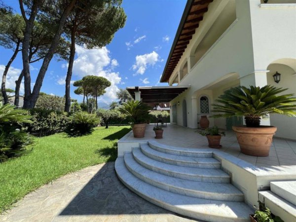 casa indipendente in affitto a Forte dei Marmi
