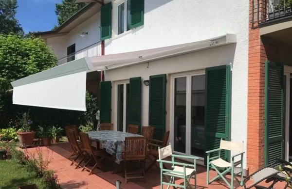 casa indipendente in affitto a Forte dei Marmi in zona Vittoria Apuana