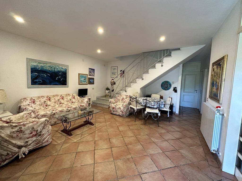 casa indipendente in affitto a Forte dei Marmi in zona Vittoria Apuana