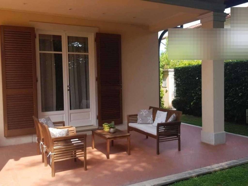 casa indipendente in affitto a Forte dei Marmi in zona Vittoria Apuana