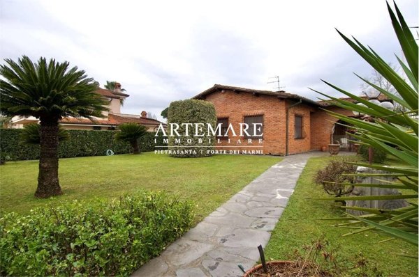 casa indipendente in affitto a Forte dei Marmi