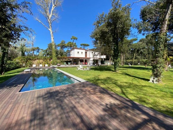 casa indipendente in affitto a Forte dei Marmi in zona Roma Imperiale