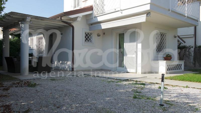 casa indipendente in affitto a Forte dei Marmi