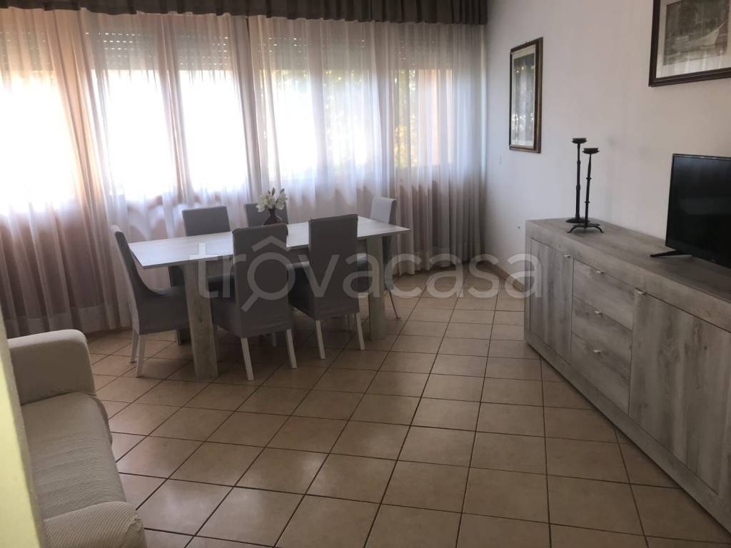 appartamento in affitto a Forte dei Marmi in zona Vittoria Apuana