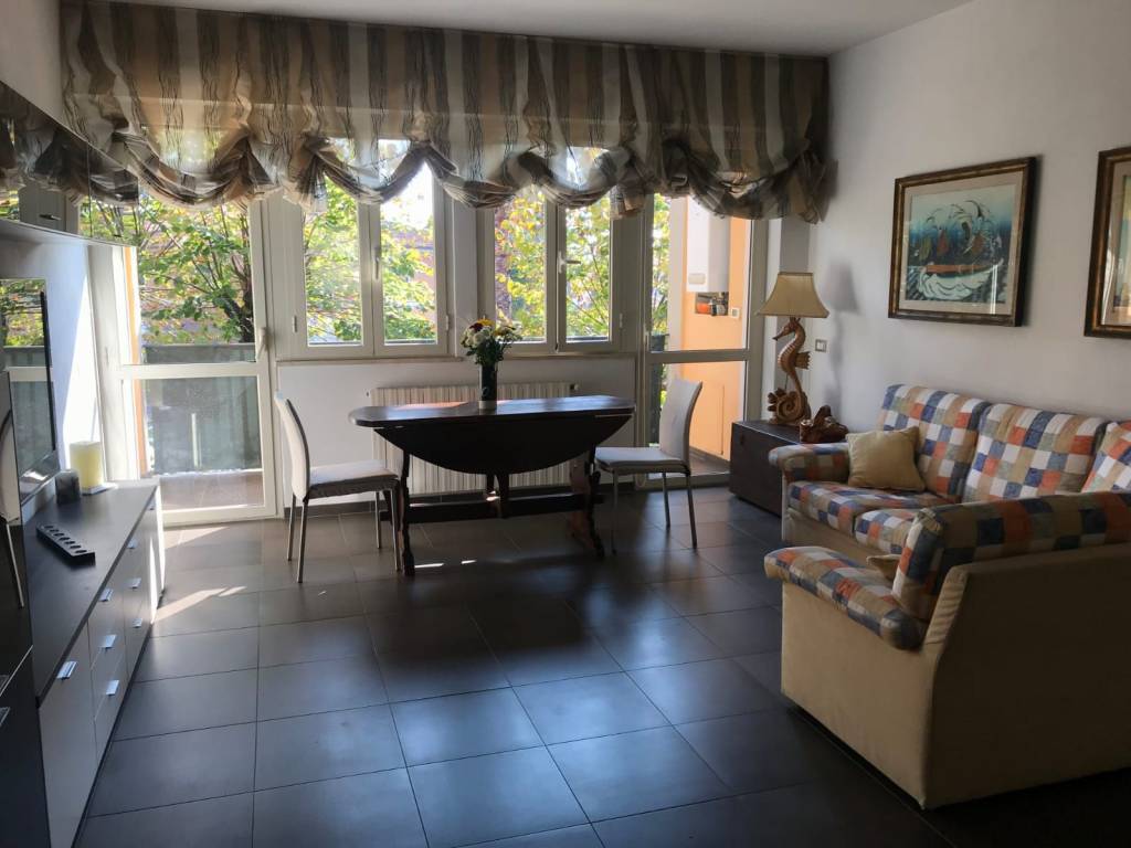 appartamento in affitto a Forte dei Marmi in zona Vittoria Apuana