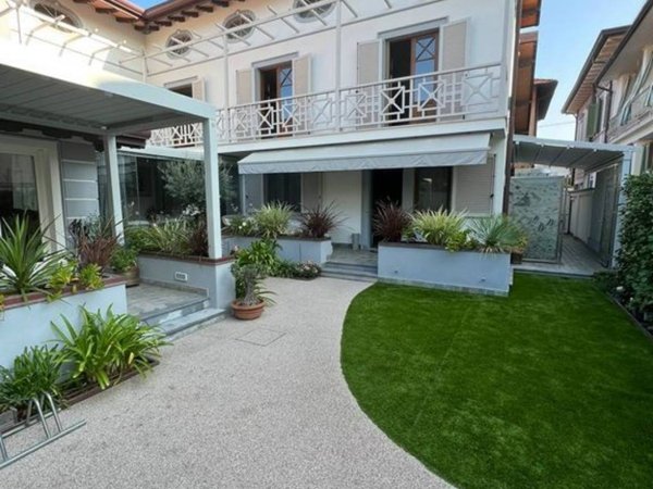 appartamento in affitto a Forte dei Marmi