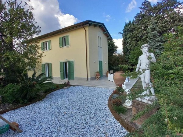 casa indipendente in affitto a Forte dei Marmi