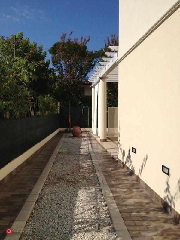 casa indipendente in affitto a Forte dei Marmi