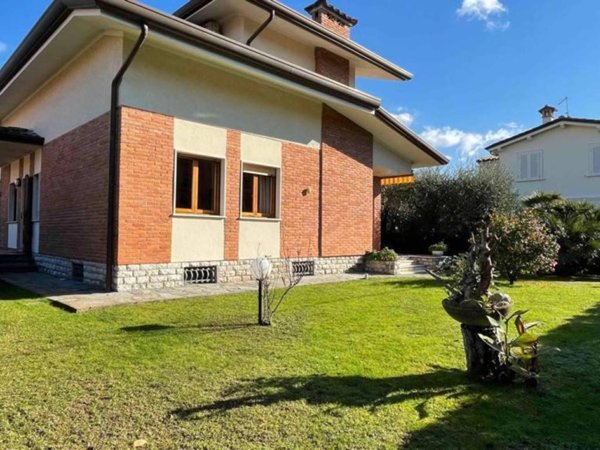 casa indipendente in affitto a Forte dei Marmi