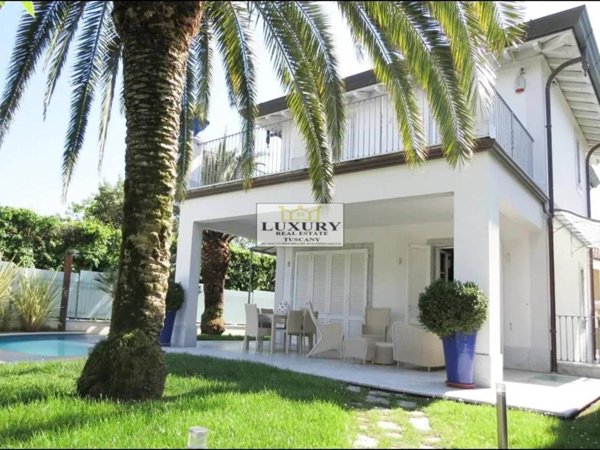 casa indipendente in affitto a Forte dei Marmi