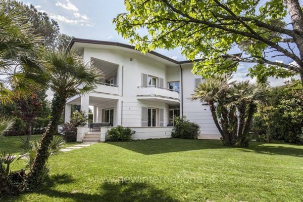 casa indipendente in affitto a Forte dei Marmi