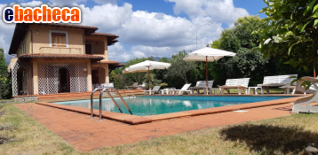 casa indipendente in affitto a Forte dei Marmi in zona Vittoria Apuana