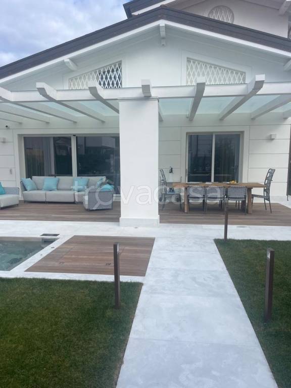 casa indipendente in affitto a Forte dei Marmi