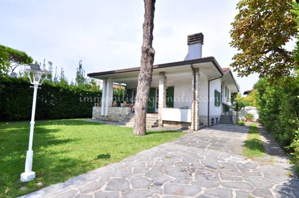casa indipendente in affitto a Forte dei Marmi