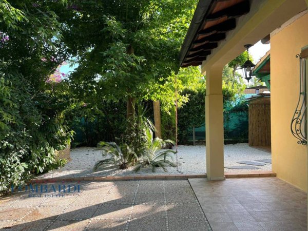 casa indipendente in affitto a Forte dei Marmi