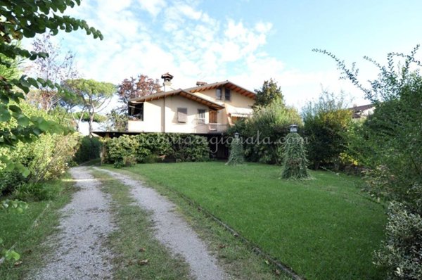 casa indipendente in affitto a Forte dei Marmi